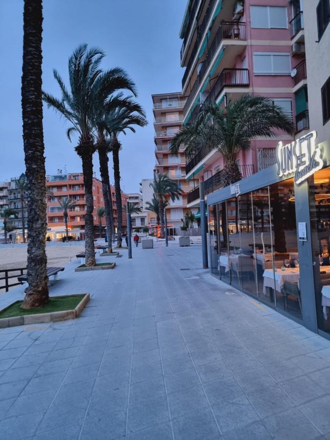 Luxury Evita Apartments In Torrevieja Exteriör bild