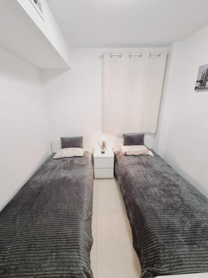 Luxury Evita Apartments In Torrevieja Exteriör bild