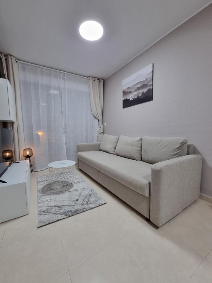 Luxury Evita Apartments In Torrevieja Exteriör bild