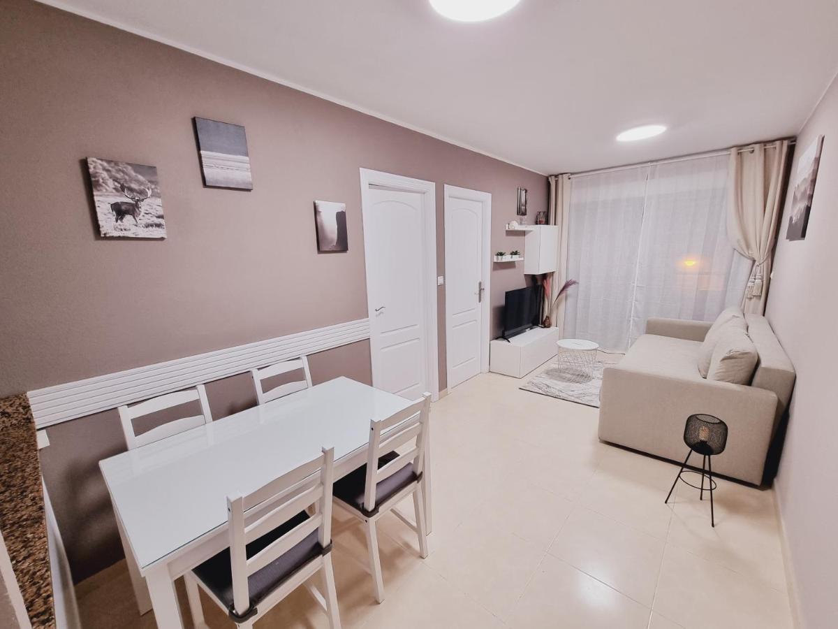 Luxury Evita Apartments In Torrevieja Exteriör bild